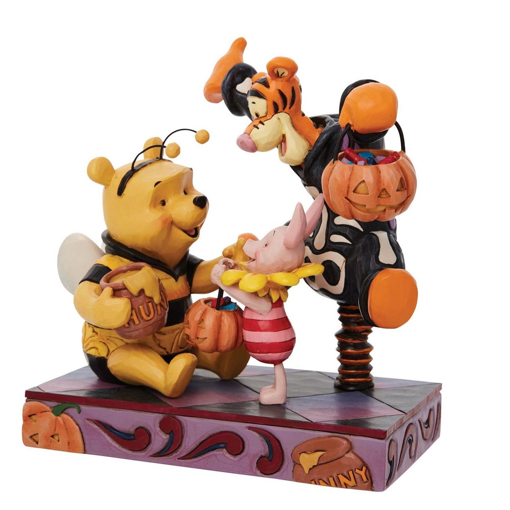 Disney Traditions by Jim Shore Winnie The Pooh - A Spook-tacular Halloween