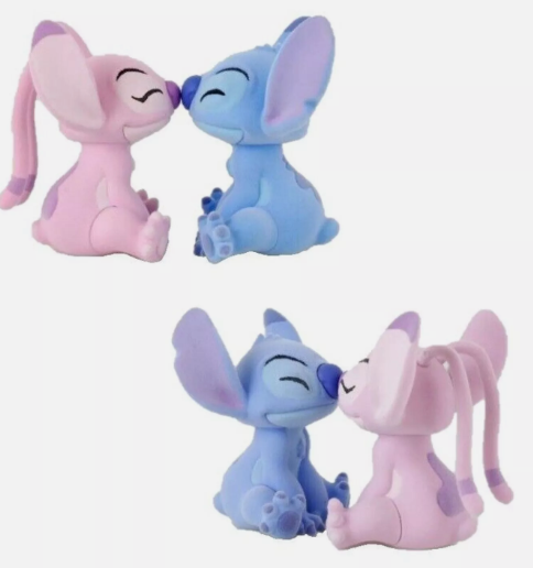 Lilo & Stitch: Stitch & Angel Kissing Flocked Figurine - Grand Jester Studios