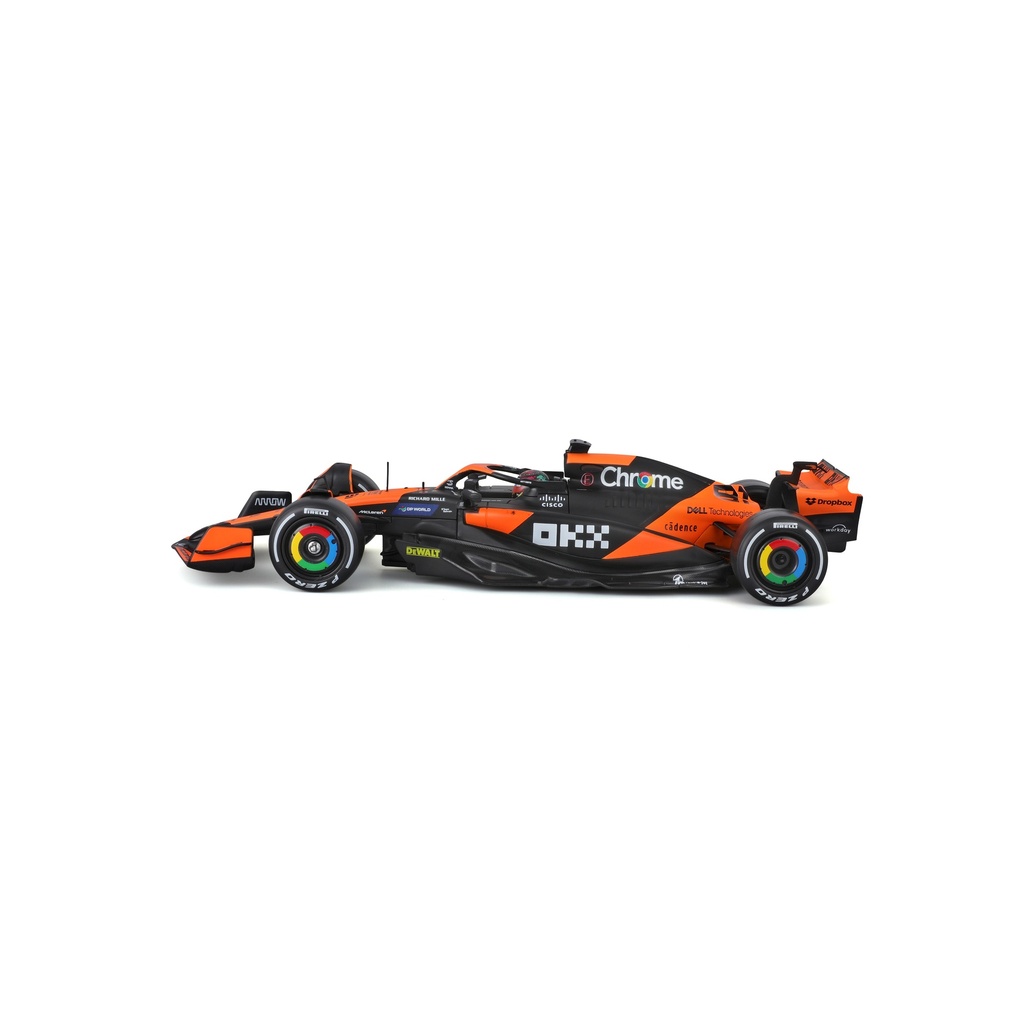 Bburago F1 2024 McLaren MCL38 #81 - Oscar Piastri with Helmet 1:24 Scale Race Model Kit F-1 