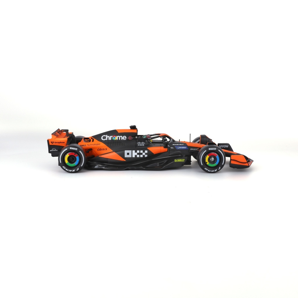 Bburago F1 2024 McLaren MCL38 #81 - Oscar Piastri with Helmet 1:24 Scale Race Model Kit F-1 