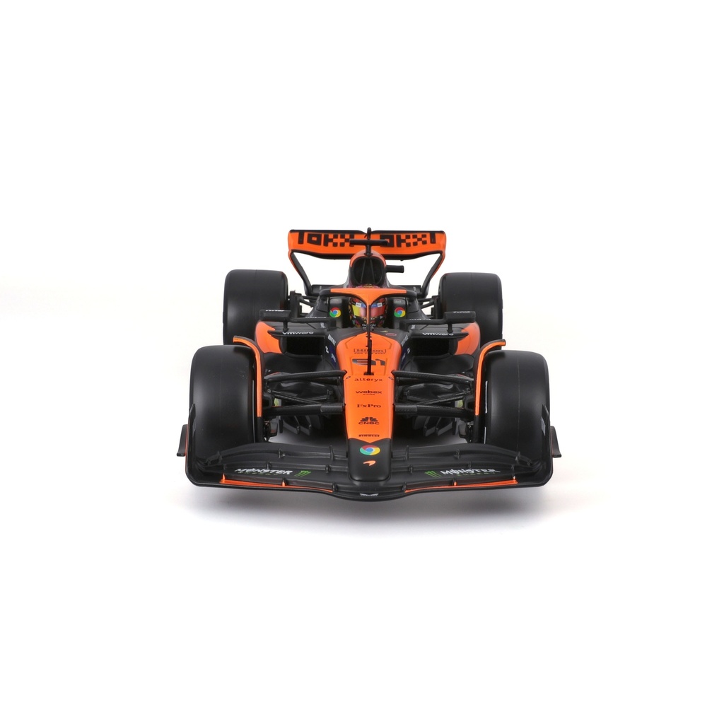 Bburago F1 with Helmet 1:24 2024 F-1 McLaren MCL38 #81 Piastri in Showcase