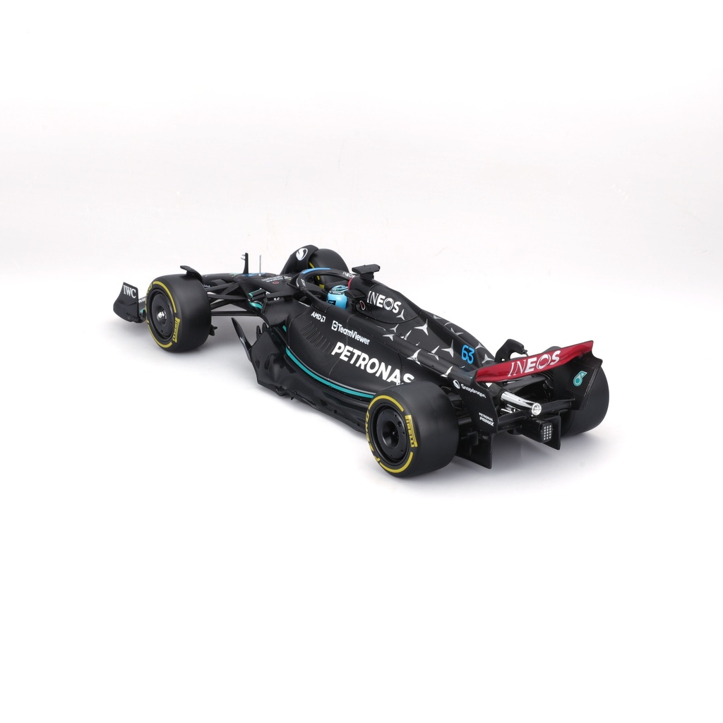 Bburago F1 1:24 Mercedes W14 - George Russell #63 2023 Model in Showcase (#43628028R)