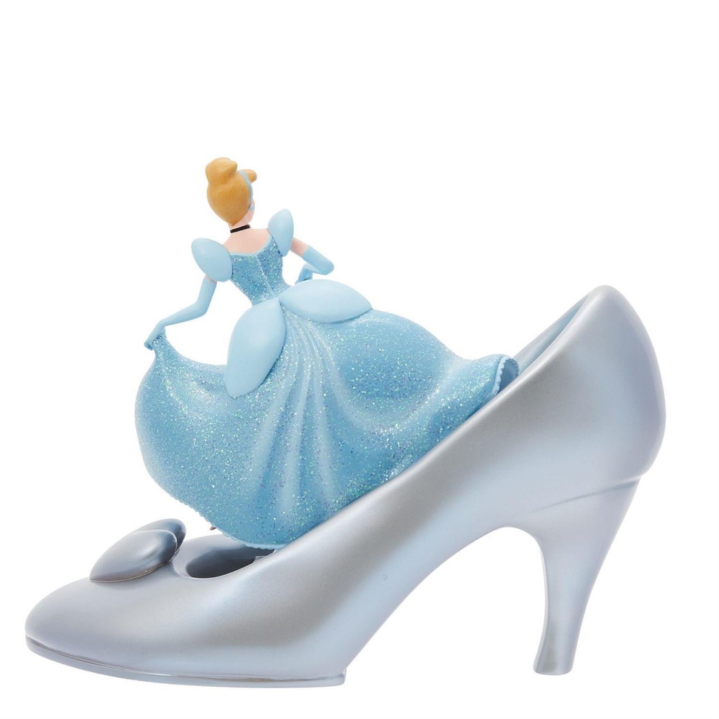 100 Years of Wonder Cinderella w/ Slipper 16cm Figurine - Disney Showcase Collection