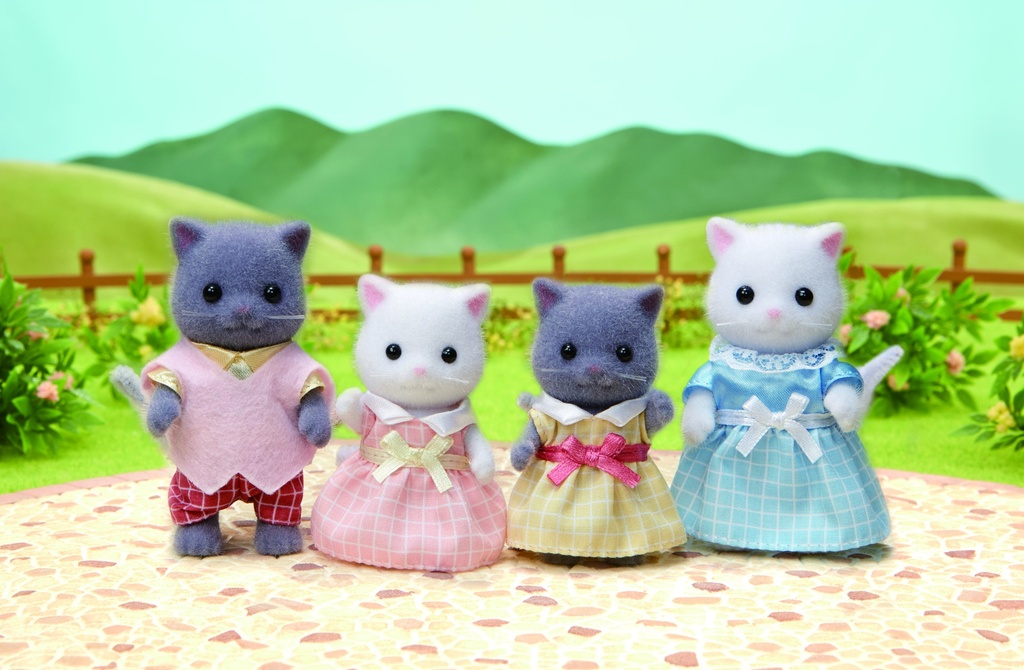 Sylvanian Families - Persian Cat Family