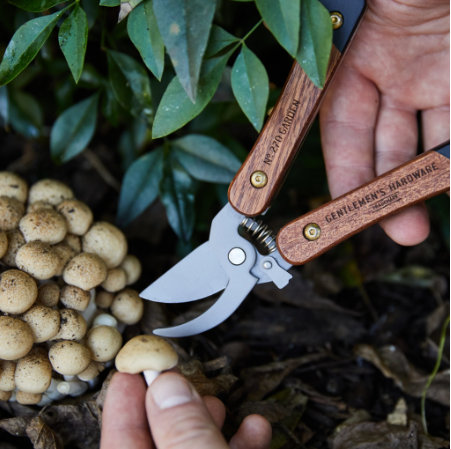 Garden Multi-Tool - Gentlemen's Hardware